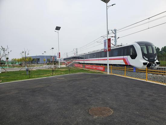 永贵电器：公司目前已形成轨道交通与工业、车载与能源信息、特种装备三大业务板块(图1)