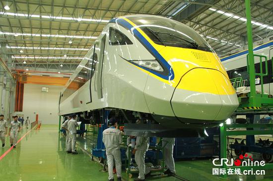 马年春节深圳地铁出海忙